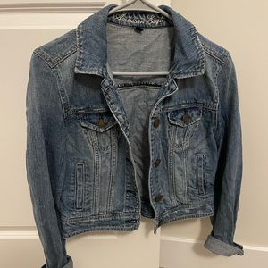 American Eagle Jean Jacket - Medium